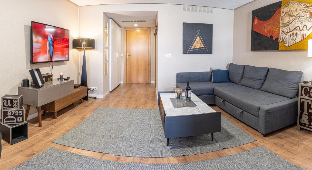 Nogalera Soul, City Center Apartment By Namaste Elite ตอร์เรโมลิโนส ภายนอก รูปภาพ
