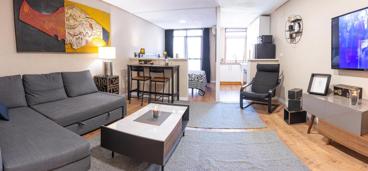Nogalera Soul, City Center Apartment By Namaste Elite ตอร์เรโมลิโนส ภายนอก รูปภาพ